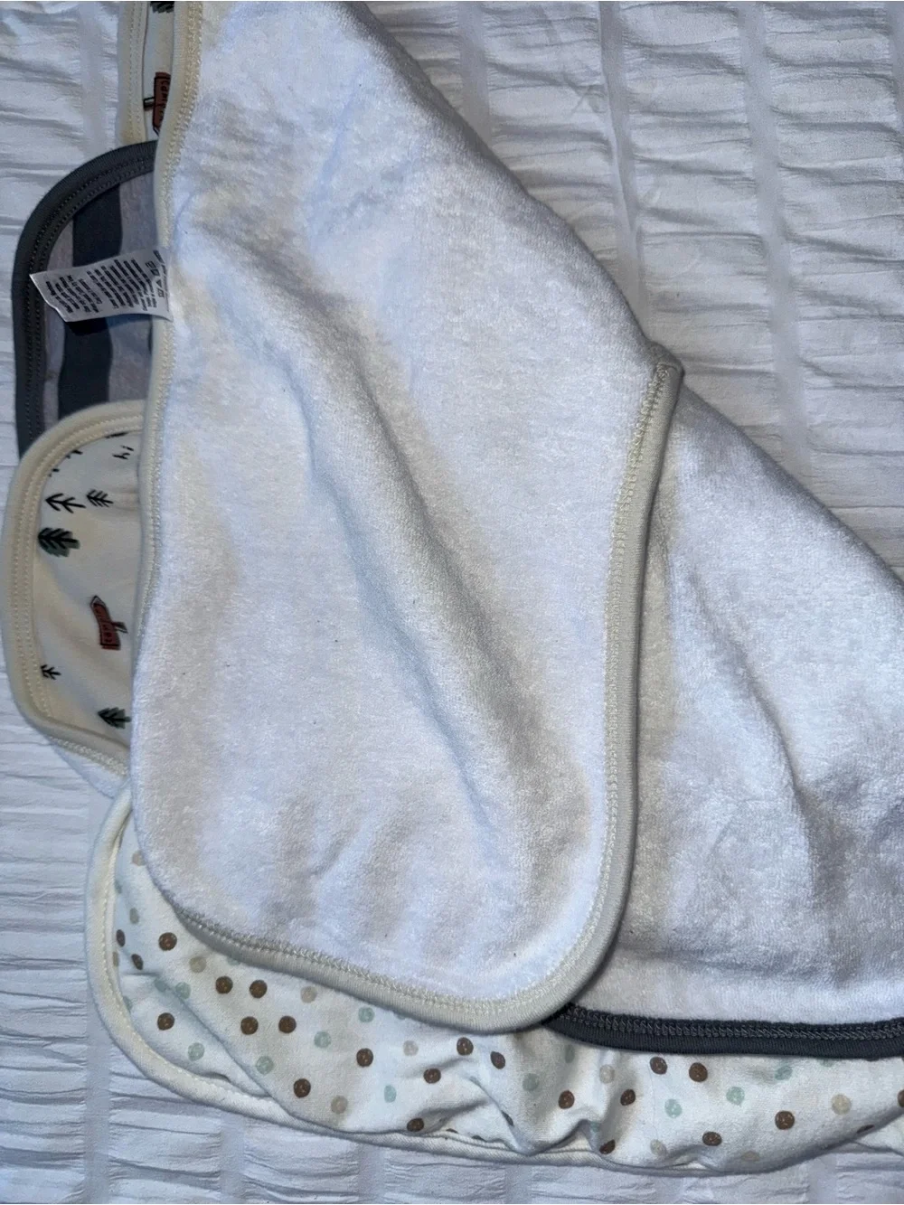BooginHead Pacigrip Bib AND Burping Pad Lot Infant NEW